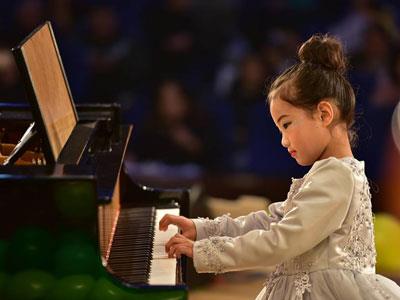 鹰潭钢琴家教价格多少钱一小时？收费标准？